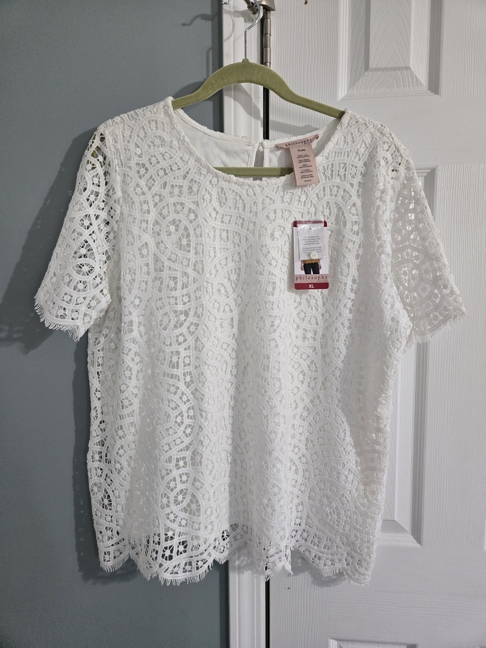Philosophy White Lace Short Sleeve Top